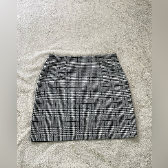 Mini plaid skirt! - Picture 1 of 4